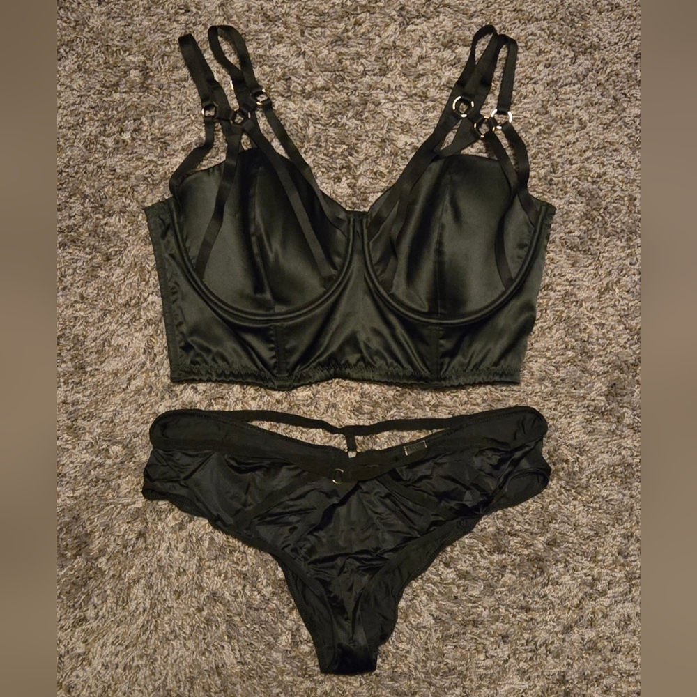 Victoria's Secret black set